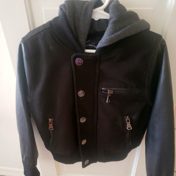 Boys' Wool Dress Coat With Zipper Closure And Bib Nigeria